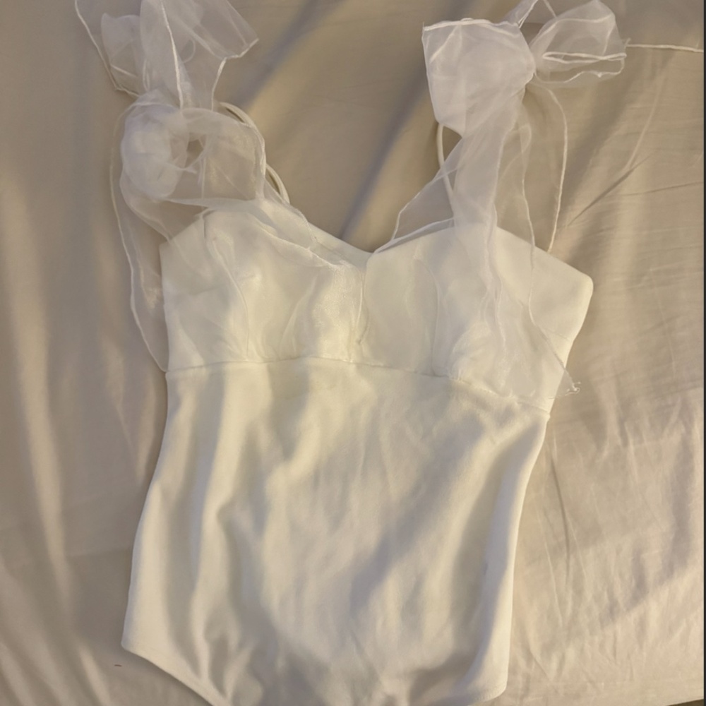 Lace shoulder ties bodysuit